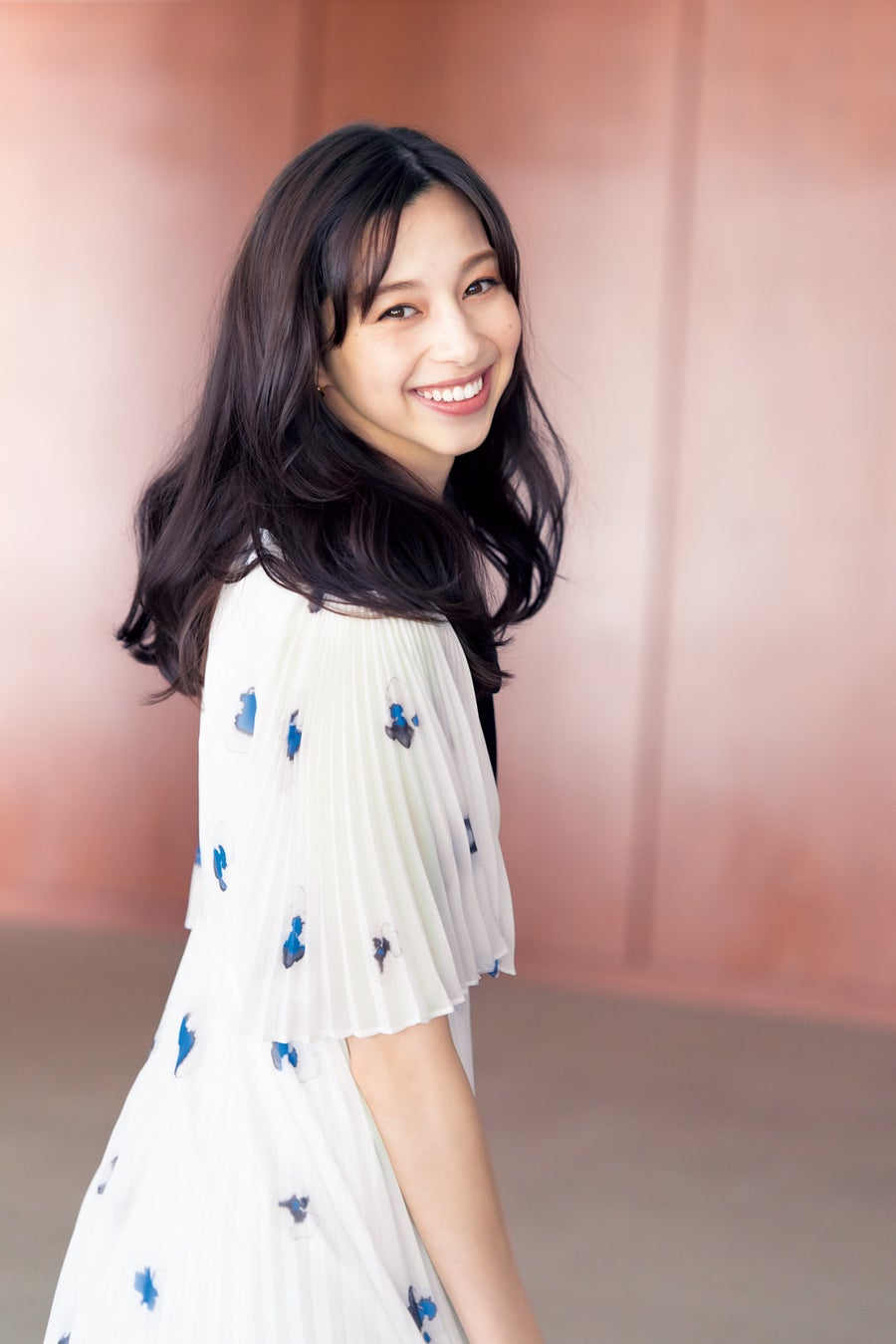 アナザースカイ」に出演する（左から）今田耕司、剛力彩芽、中条あやみ（Ｃ）日本テレビ― スポニチ Sponichi