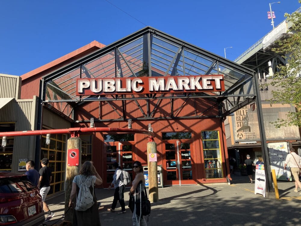 GRANVILLE ISLAND バンクーバーの観光地、グランビルアイランドに行ってきました -