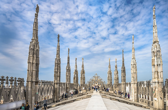 ミラノを一望！「ドゥオモ 大聖堂 」の屋上から見える絶景を紹介たびこふれ