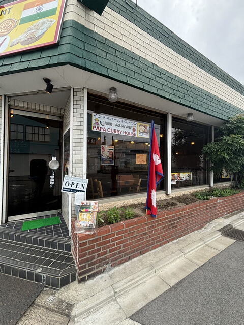 リアルマリオカート？インドのほぼ直角に曲がる高架橋建設に非難殺到、関係者処分カラパイア