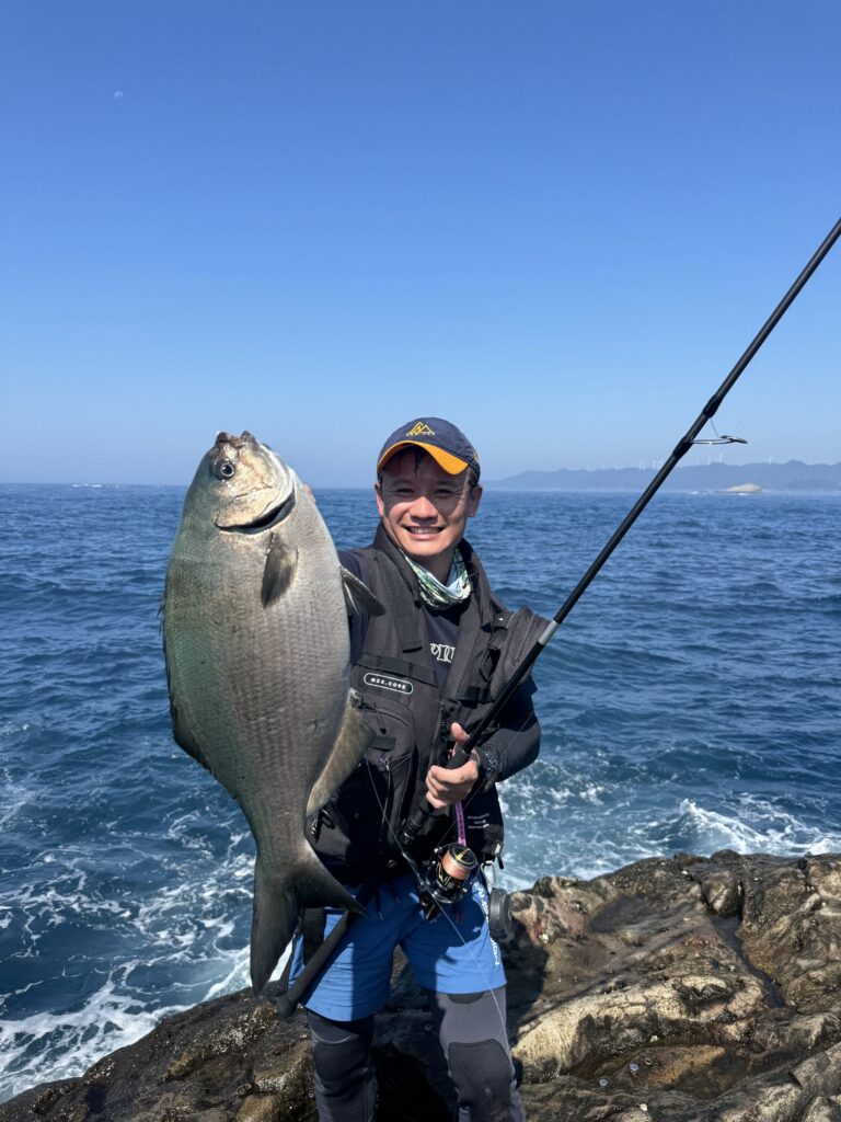 静岡県・南伊豆 ダイナミックな荒磯で磯魚と戯れるANA