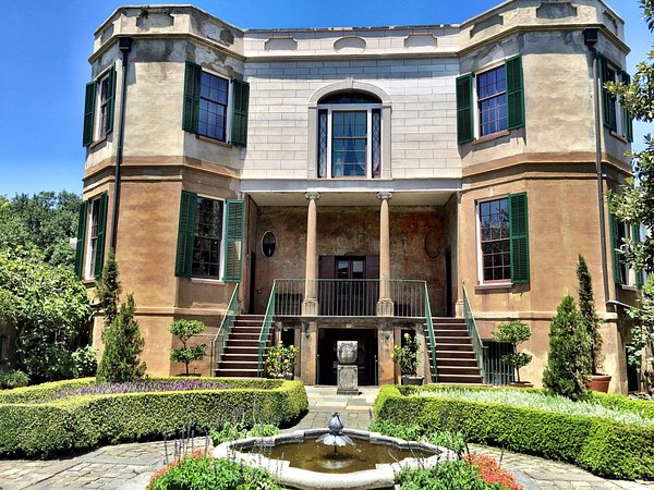 サバンナ観光① 優雅で美しい街歩き - スマフォ版