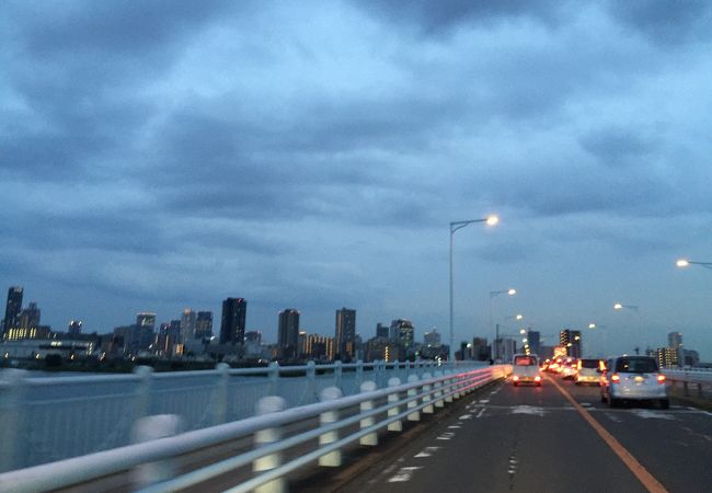 大阪の名橋 新淀川大橋バスと献血のたび