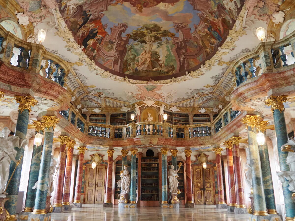 ミュンヘン新市庁舎内、法律図書館の賢い学生!?⑨Where to next