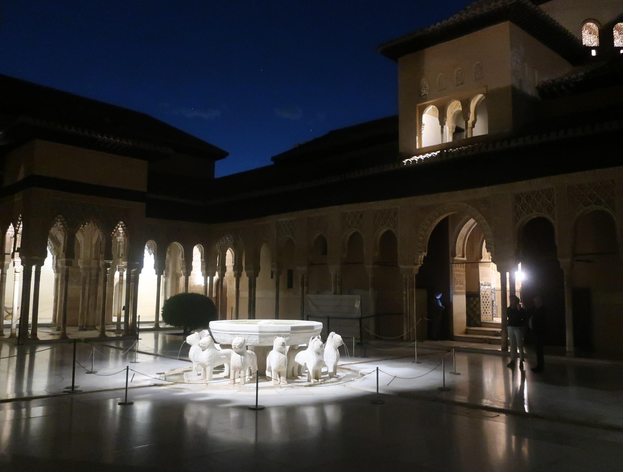 7,553 アルハンブラ宮殿 Stock Photos,