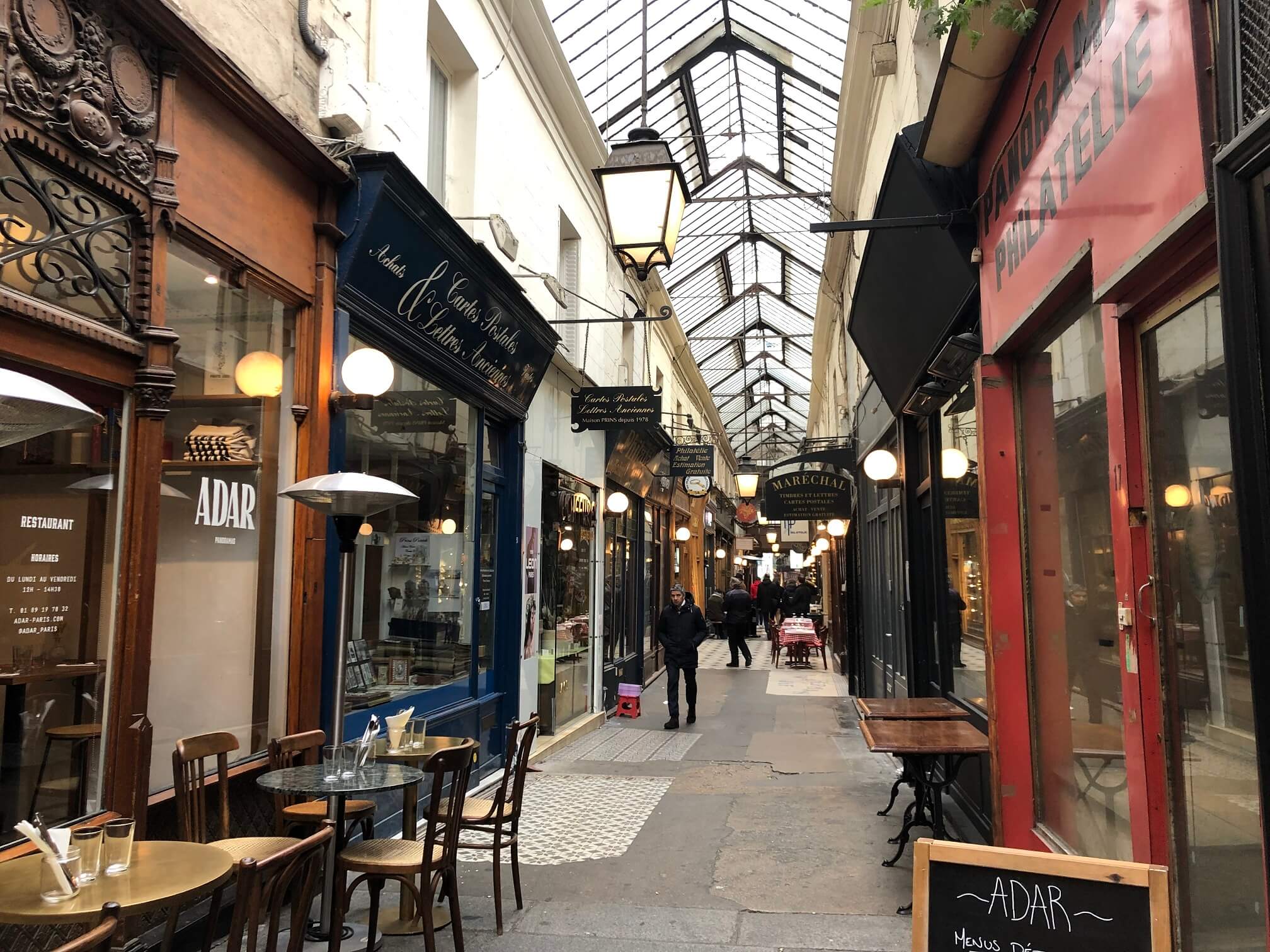 パリ最古のパッサージュで見つけたノスタルジーDesign Stories