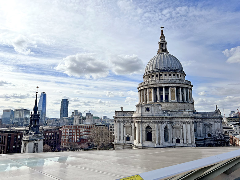 2025 イギリス観光 ロンドンでセントポール大聖堂に行ってきたたびまみ旅ブログ