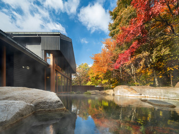 紅葉と星空の秋のおもてなし - 軽井沢CLUBアンシェント
