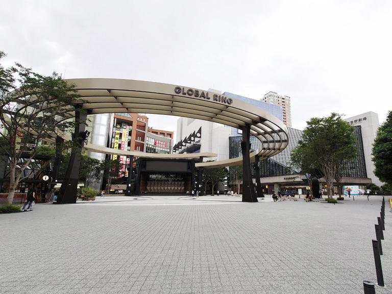 池袋西口公園の噴水 東京都 写真素材6929609-