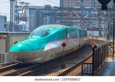 東北新幹線E5系「はやぶさ」のフリー写真素材 No.4290無料・商用利用可 フォトック