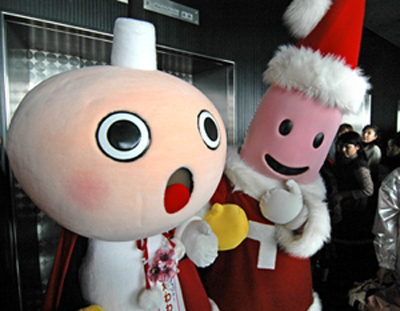 京都タワーが改装オープン－エレベーター新調、ゆるキャラも応援に - 烏丸経済新聞