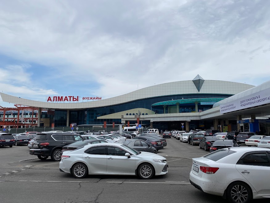 カザフスタン 空港 アルマトイ国際空港 から市内への行き方＆メトロ情報