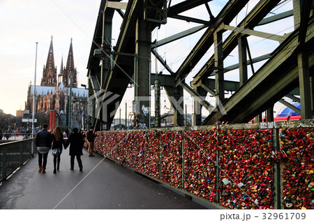 人生初の海外旅行で見た世界12🇩🇪ライン川と大聖堂の記憶〜ケルンsinの旅行記