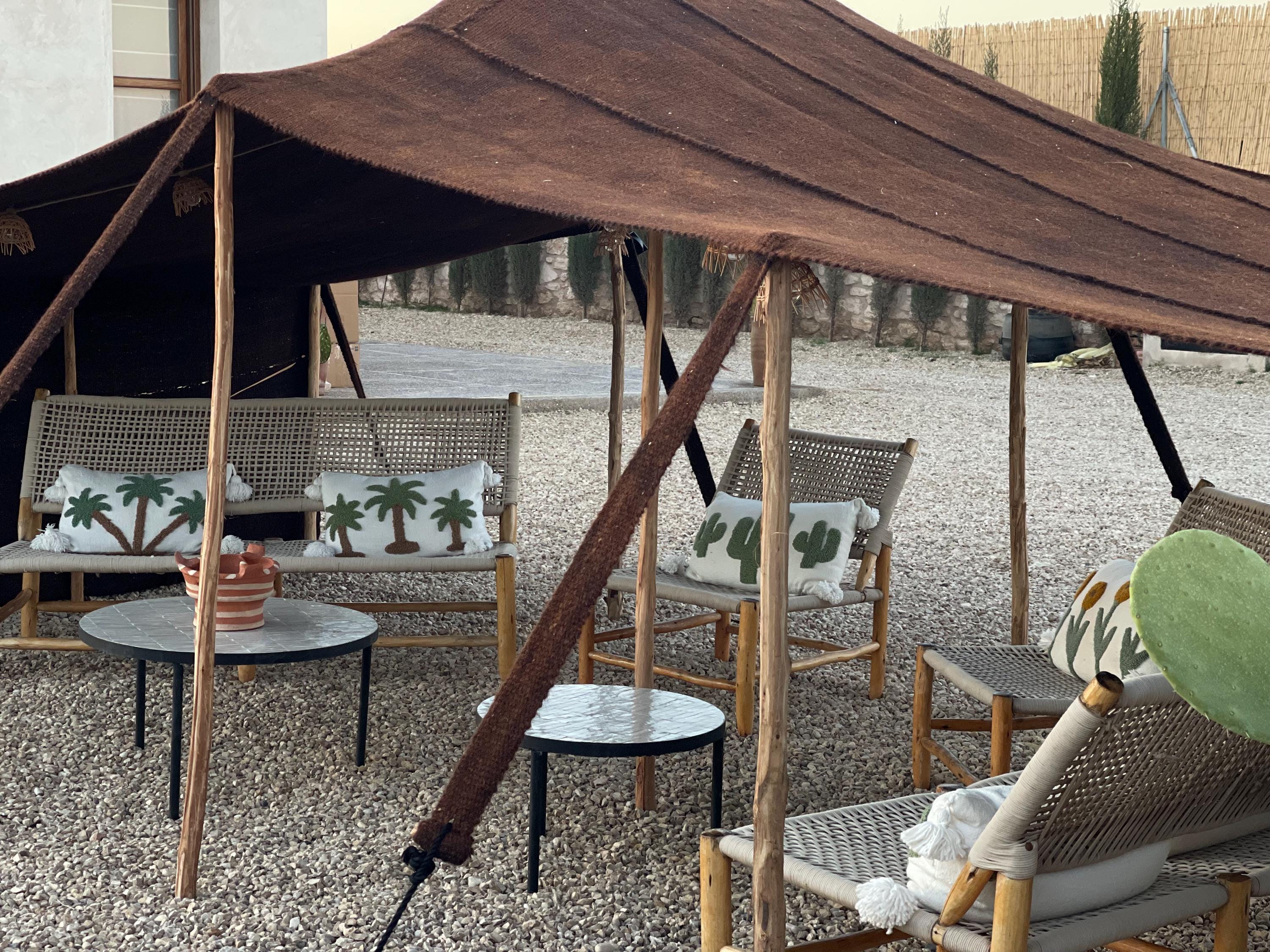 モロッコのサハラ砂漠のベルベル人 - テントのストックフォトや画像を多数ご用意 - テント,