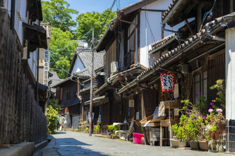 広島県広島市 晴天の原爆ドームと広島の街並みの写真素材81896195- PIXTA