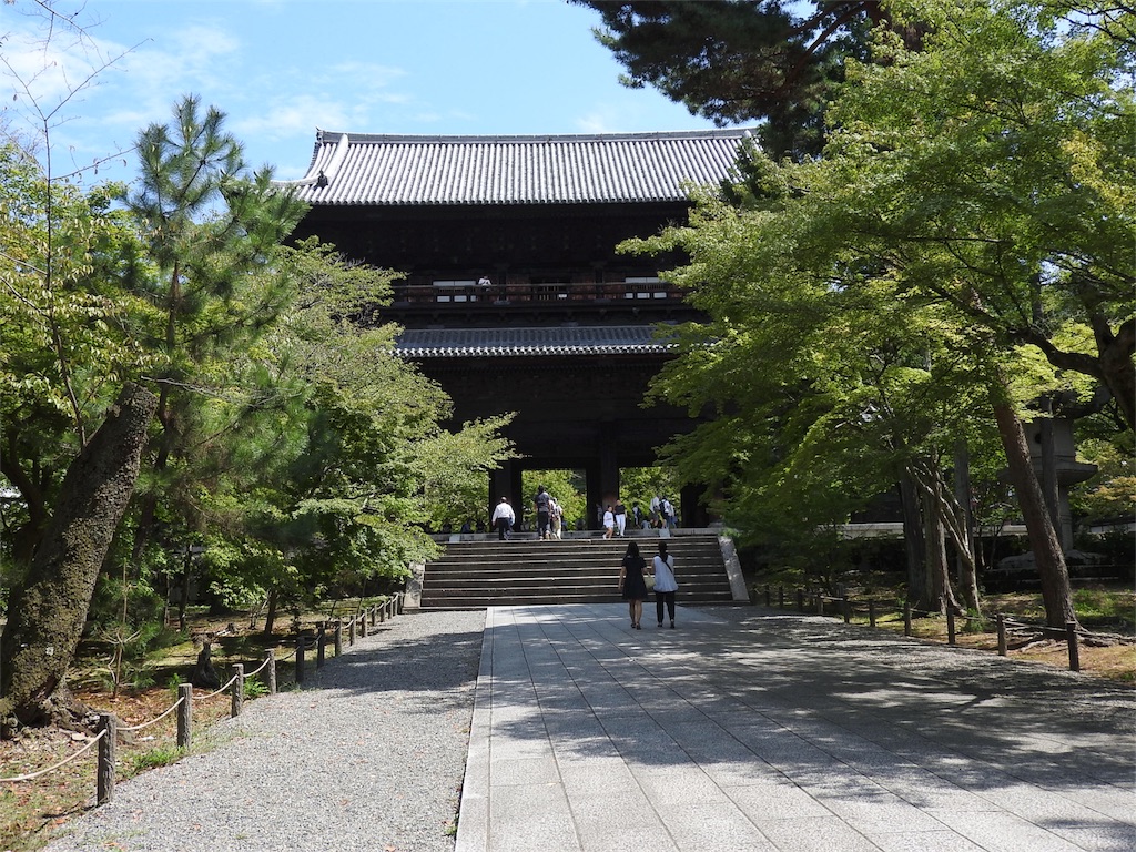 拝観停止のご案内 南禅寺は年末の4日間拝観を停止致します。 拝観停止期間:令和6年12月28日 土