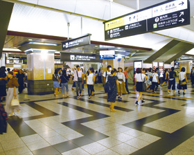 大阪駅で待ち合わせにおすすめの場所8選 初めてでも安心なスポットを編集部がルート案内とともにガイド！ -
