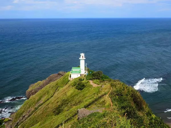 岬へ - NIIGATAさんぽびと