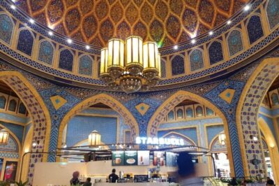 ドバイの世界一美しいとされるスターバックスとイブン・バトゥータ・モールEnriching Life