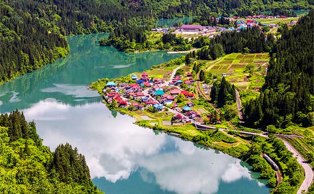福島県にあるインスタ映えスポット。只見線、第一只見川橋梁にて絶景鉄道写真を撮ってきた。NikonZ6 – sakucameblog