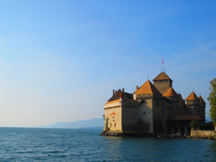 スイスのシヨン城 スイス旅行のおすすめサイトのヒント