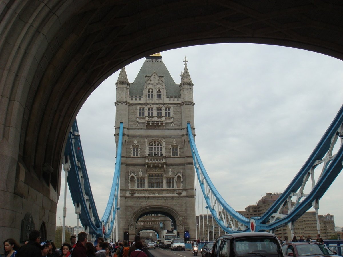 イギリスへ土木・建築遺産を見に行く ロンドン橋とタワーブリッジ遺構巡りと旅日誌