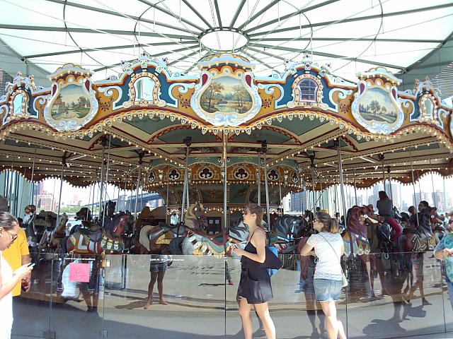 クイーンズボロ橋 映画スパイダーマンのロケ地 NY は自転車でも徒歩でも渡れる！Somewhere in