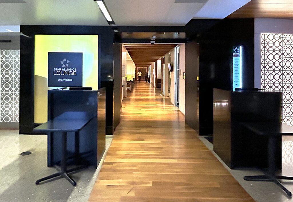 アメリカ・ロサンゼルス空港 「スターアライアンスラウンジ」 2021年版- 世界ソラ旅 SOLA