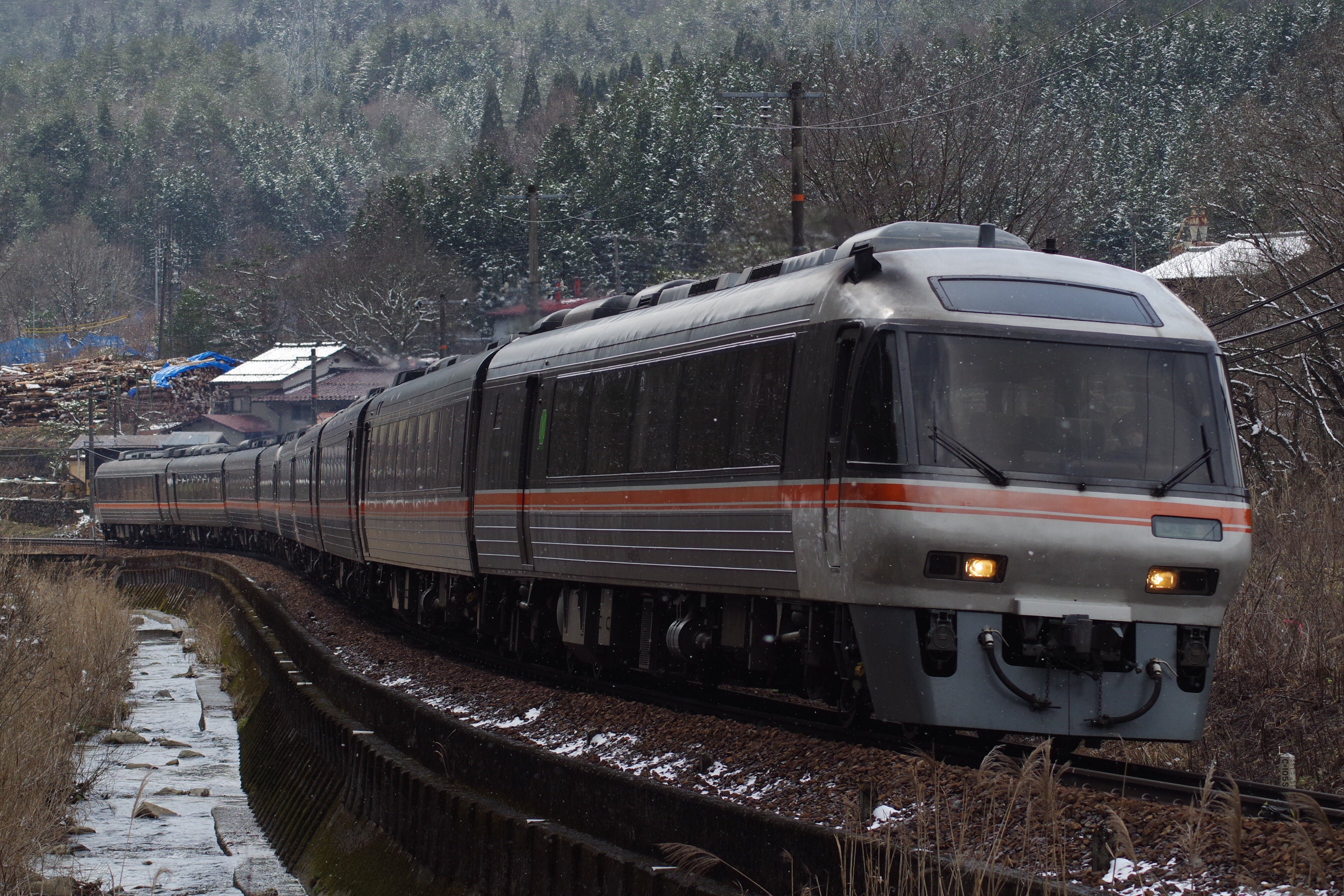 特急ひだ 運転時刻表