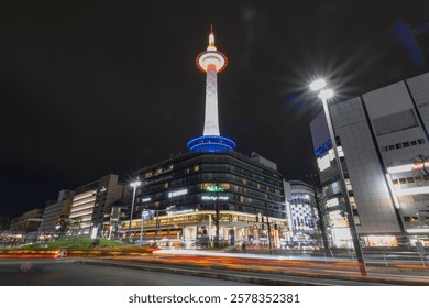 東山区 将軍塚の夜景、京都タワーの輝きが見える大人気スポット